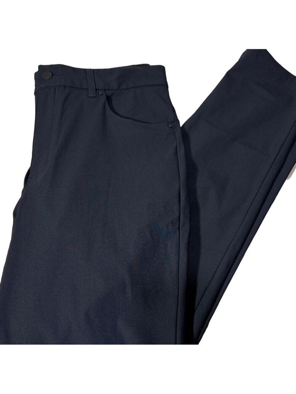 VRST Men Navy Chinos Pants Large NWT